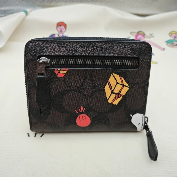 Women's Coach wallet - Picture 4 of 6